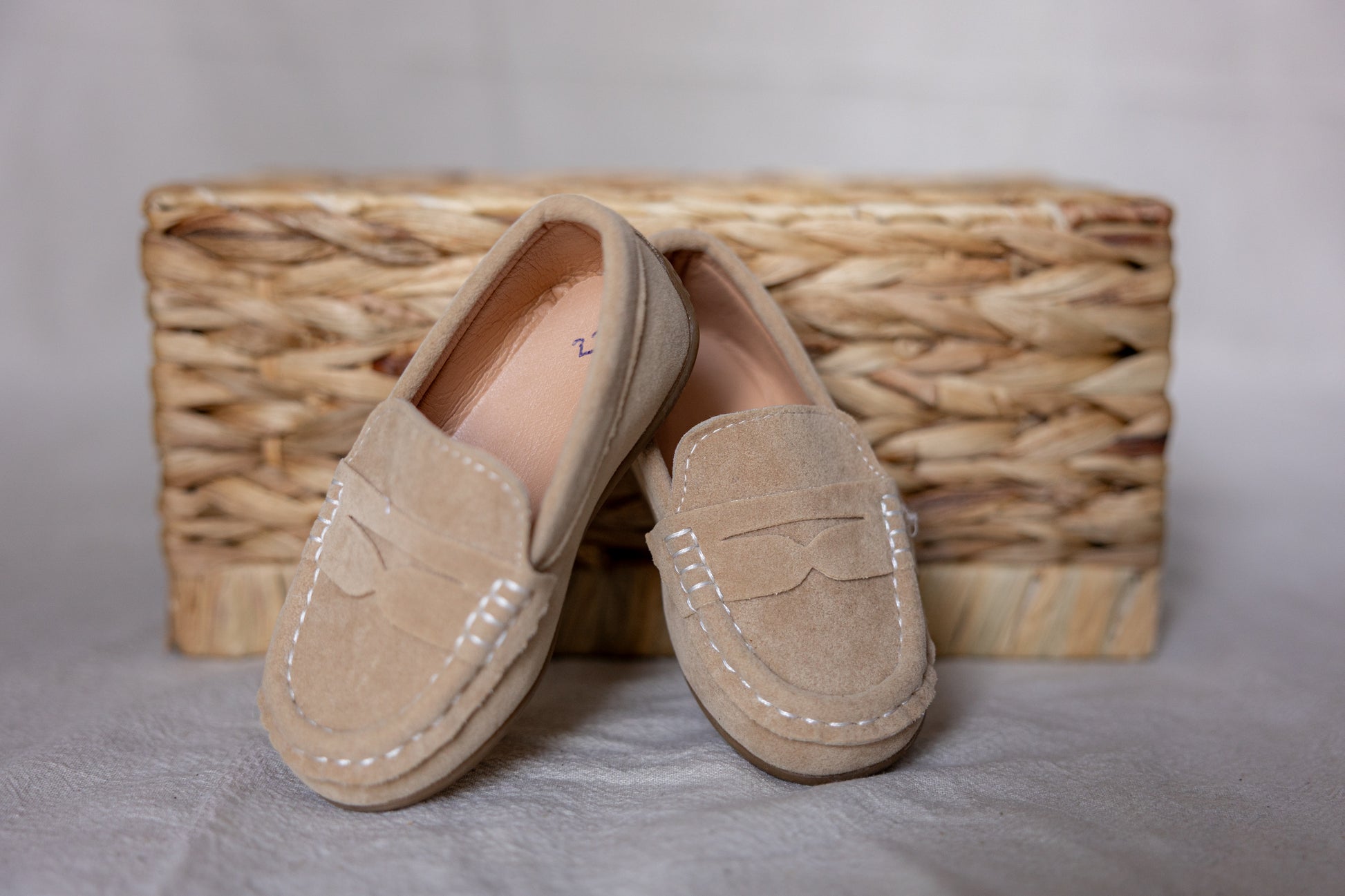 Beige mocassins