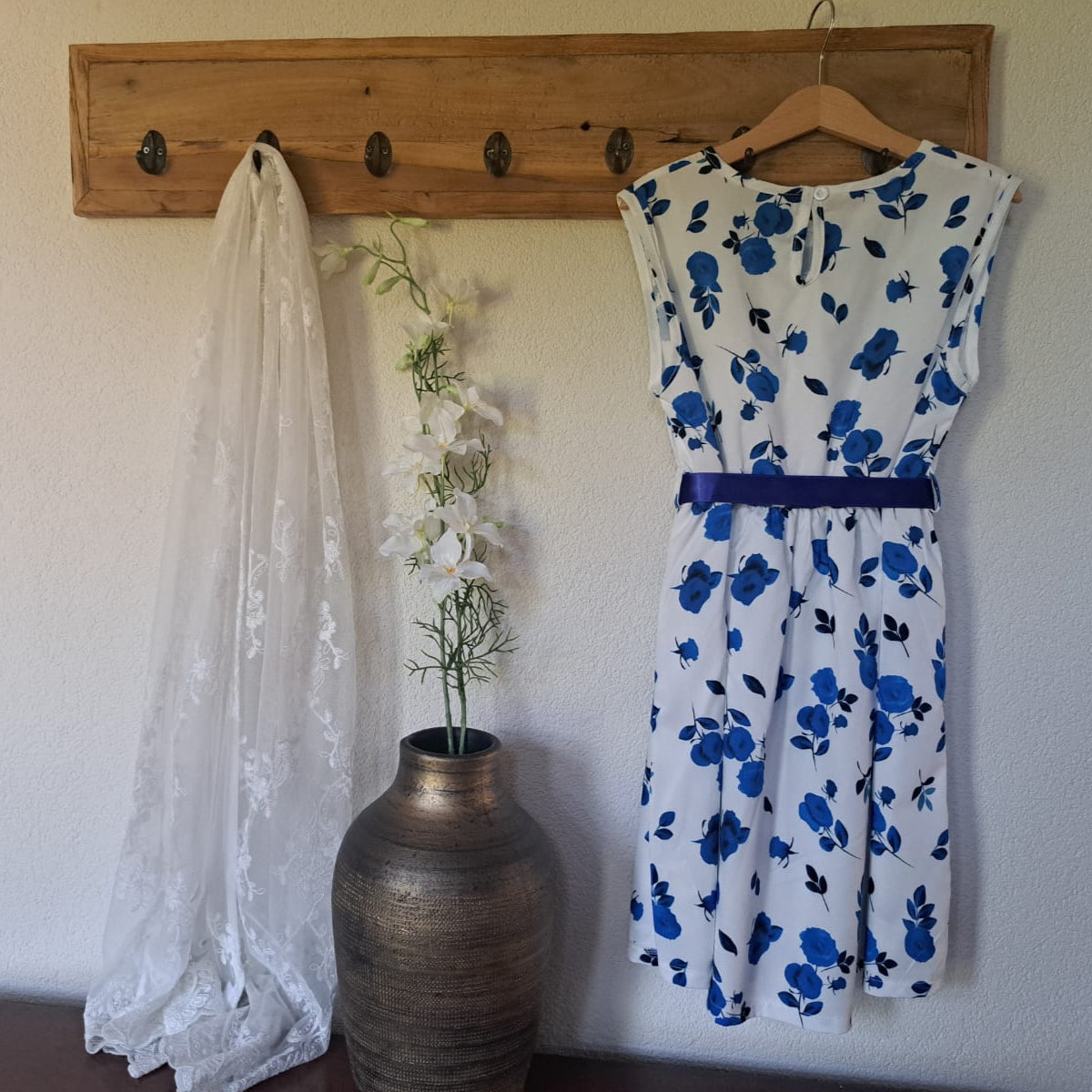 Blauw gebloemd jurkje